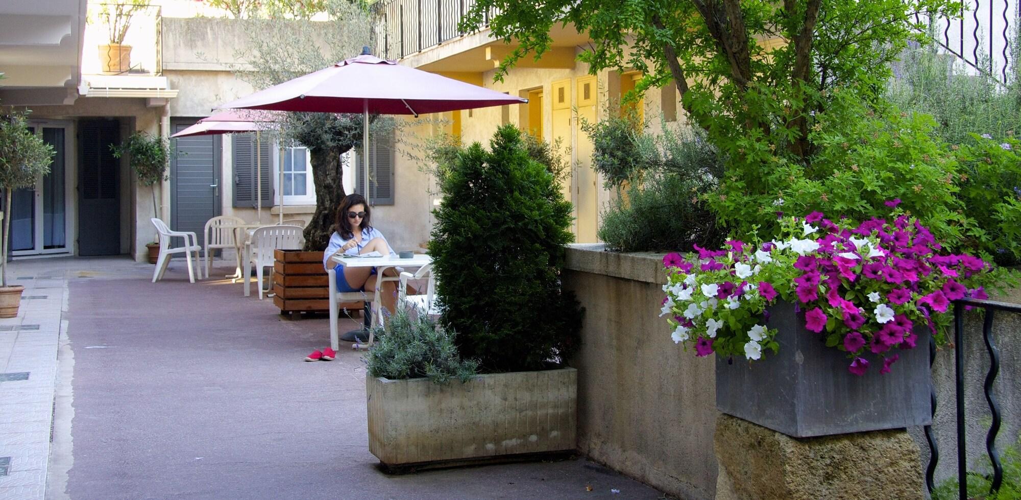 Hotel Le Concorde Aix-en-Provence Exterior foto